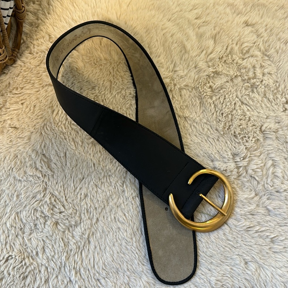 Donna Karen Navy Leather Waist Belt